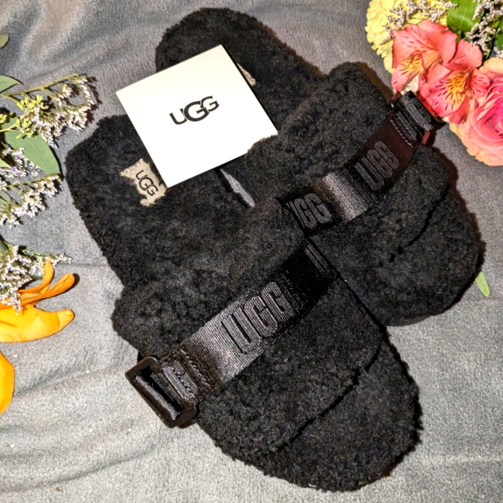 UGG Slides